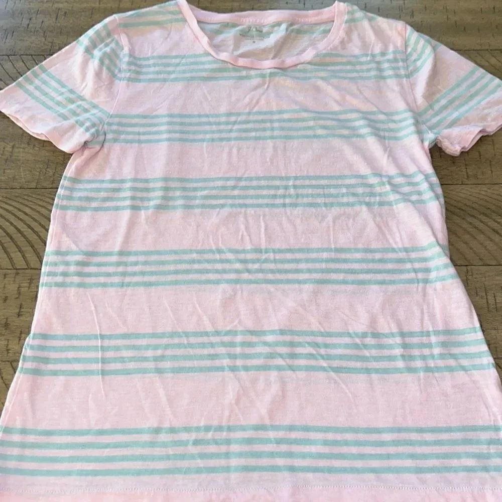 Soft Pink🦩 & Gray Striped Vintage Cotton Tee Shirt 👚 by J Crew
